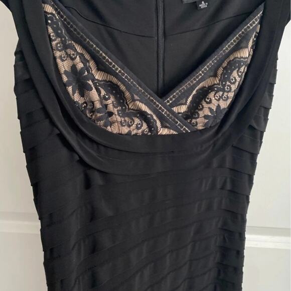 Adrianna Papell Lace Ruched Sheath Dress - Picture 2 of 10